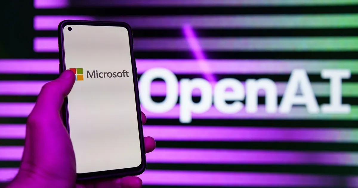 OpenAI rompt son exclusivité avec Microsoft