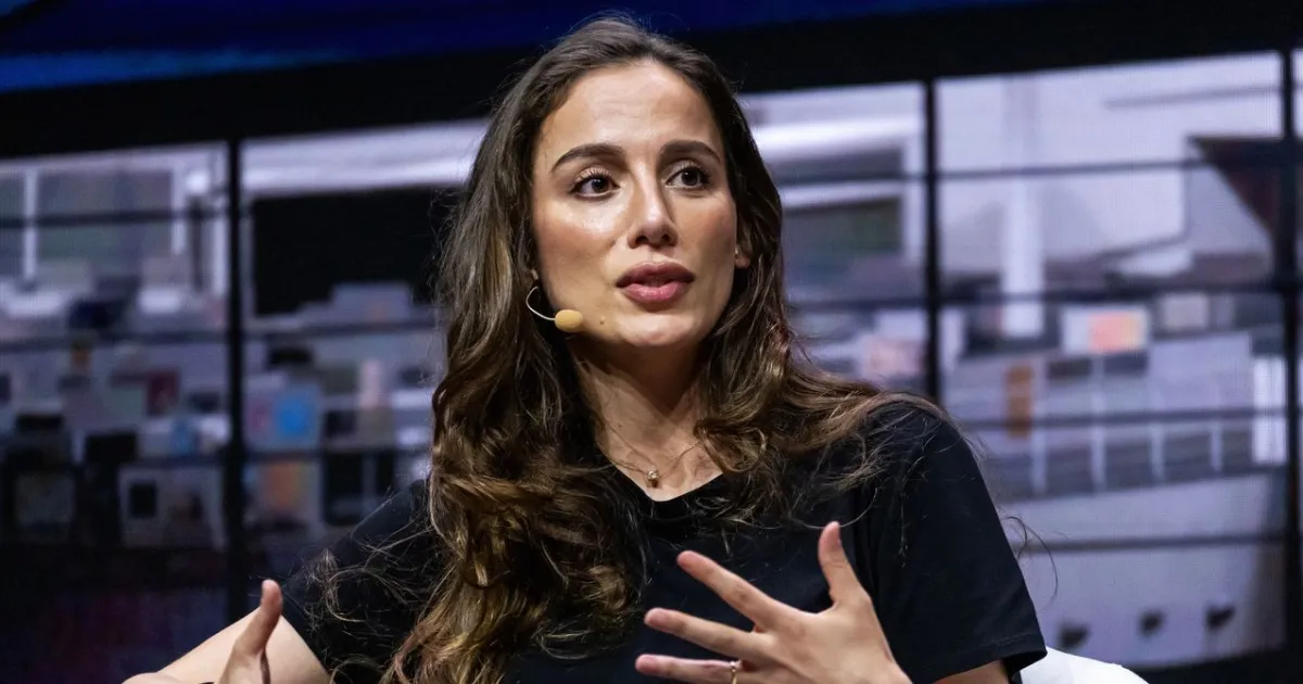 Mira Murati révolutionne l'IA avec Thinking Machines Lab